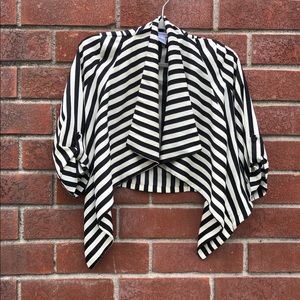 Striped Blazer 🔥2 for $10🔥